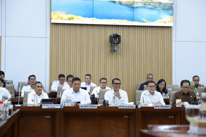 Gambar: Soroti Banjir Impor Gula Rafinasi, Wamentan Sudaryono Tegaskan Pengetatan Impor dan Penguatan Hilirisasi untuk Lindungi Petani Tebu